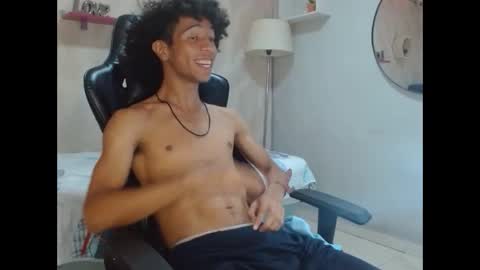 Snapshot of xion_ez chatting on 10.27.25 xion_ez online show from 10.27.25