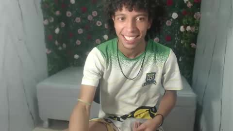 Snapshot of xion_ez chatting on 10.31.25 xion_ez online show from 10.31.25