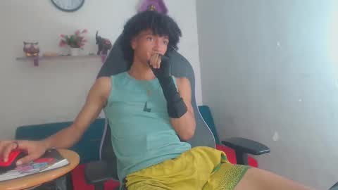 Snapshot of xion_ez chatting on 11.29.25 xion_ez online show from 11.29.25