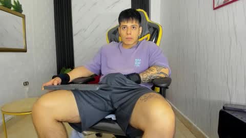 Snapshot of xkevyn chatting on 09.16.25 online show from 09.16.25