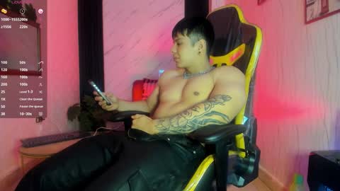 Snapshot of xkevyn chatting on 10.12.25 online show from 10.12.25