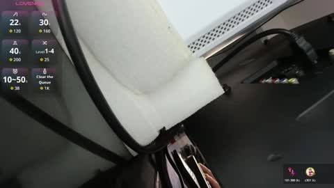 Snapshot of xkim_starx chatting on 11.23.25 welcome friends online show from 11.23.25