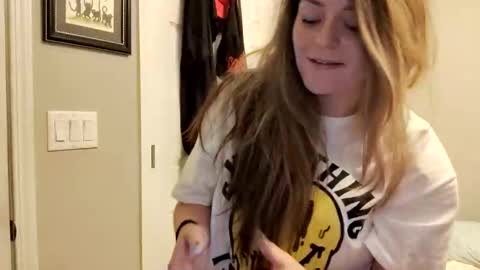 xkittymeowz online show from 11.18.25