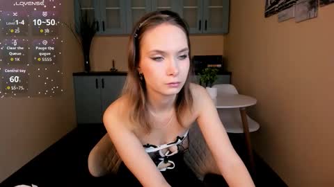 Snapshot of xlindamilfxx chatting on 11.27.25 Linda online show from 11.27.25