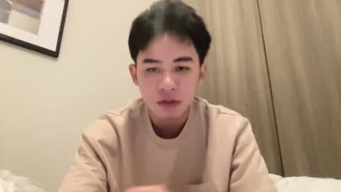 Snapshot of xluminous chatting on 02.16.25 MIKAEL online show from 02.16.25