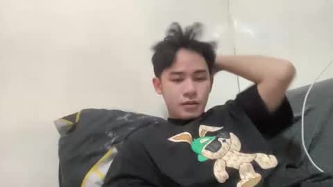 Snapshot of xluminous chatting on 01.06.26 MIKAEL online show from 01.06.26