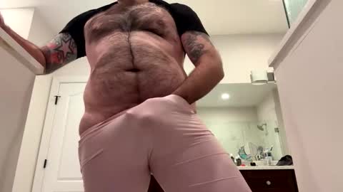 Snapshot of xmikemikex chatting on 10.23.25 xmikemikex online show from 10.23.25