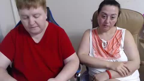 Snapshot of xmollyjanex chatting on 11.15.25 XMollyJaneX online show from 11.15.25