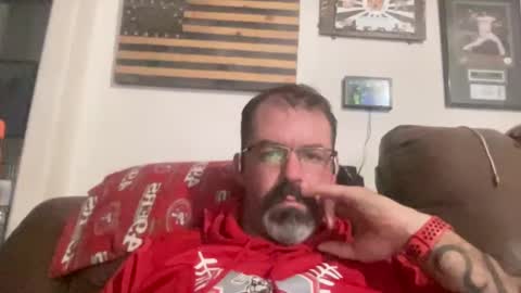 Snapshot of xmountainx chatting on 12.02.24 Mountain online show from 12.02.24