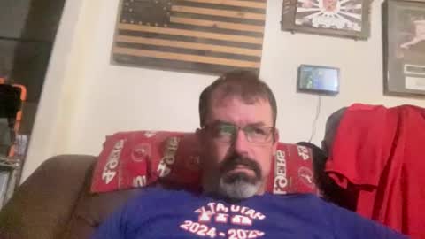 Snapshot of xmountainx chatting on 12.06.24 Mountain online show from 12.06.24