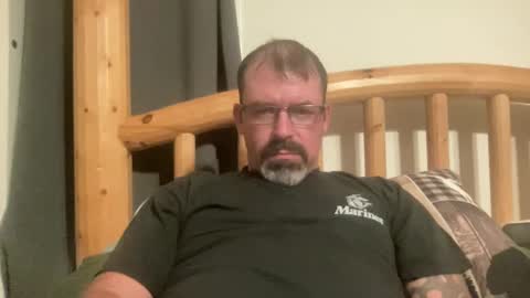 Snapshot of xmountainx chatting on 01.18.25 Mountain online show from 01.18.25