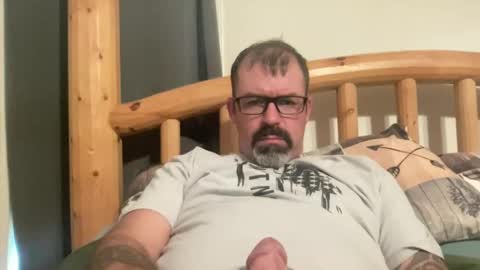 Snapshot of xmountainx chatting on 02.21.25 Mountain online show from 02.21.25