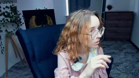 Kylie  online show from 09.26.25