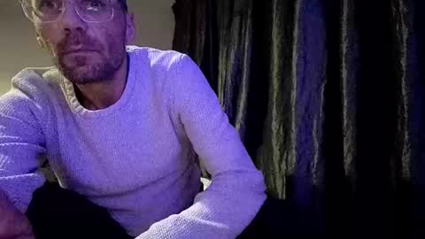 Snapshot of xo_smurf_xo chatting on 11.11.25 Just Smurf online show from 11.11.25