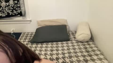 Snapshot of xobeccaxo chatting on 11.24.25 Becca online show from 11.24.25