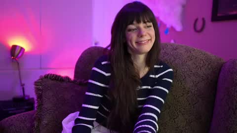 Bella Bondai online show from 02.19.25