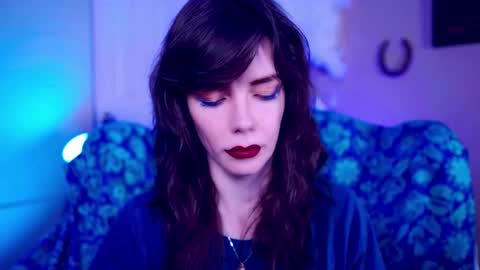 Bella Bondai online show from 11.07.25