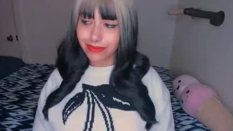 Snapshot of xocurvyrae chatting on 01.27.25 Rae online show from 01.27.25