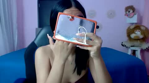 Snapshot of xoxo_melany chatting on 01.15.26 melany online show from 01.15.26