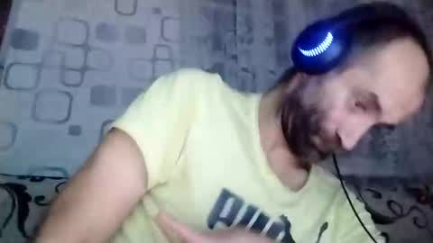 xploid1982 online show from 10.14.25