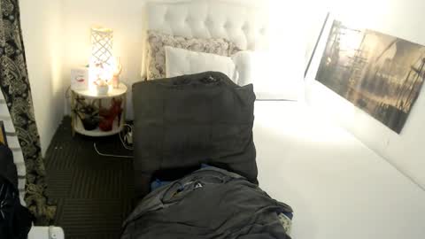 Snapshot of xqueenyasiandomcumx chatting on 02.05.26 address me as QUEEN NINA A Little Bit of ANGELIC FACE with a Wild Demonic Side online show from 02.05.26