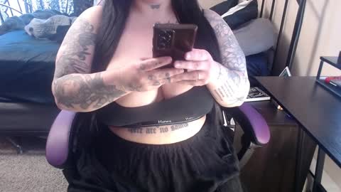 xorileyschembri online show from 01.26.25