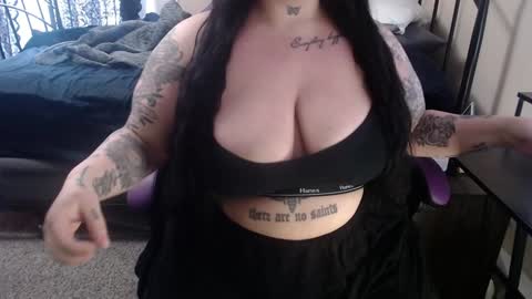 xorileyschembri online show from 02.03.25