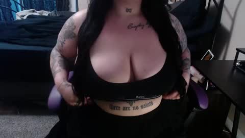 xorileyschembri online show from 03.02.25