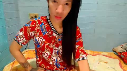 Snapshot of xsavagemistressx chatting on 01.28.25 Ask Me Baby online show from 01.28.25