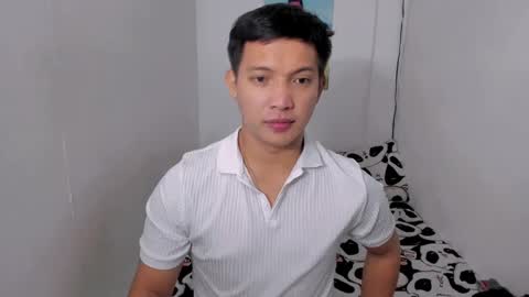 xsebastian19 online show from 12.16.24