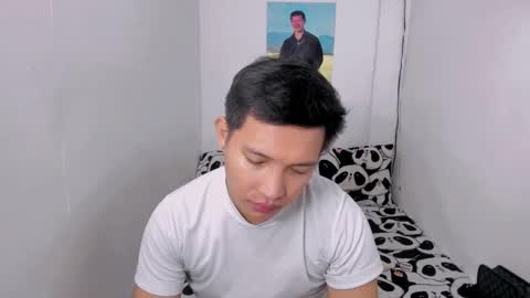 xsebastian19 online show from 12.18.24