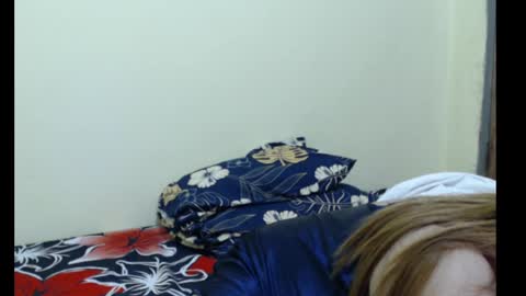 Snapshot of xsexyhotmomma69x chatting on 12.23.24 merayel online show from 12.23.24