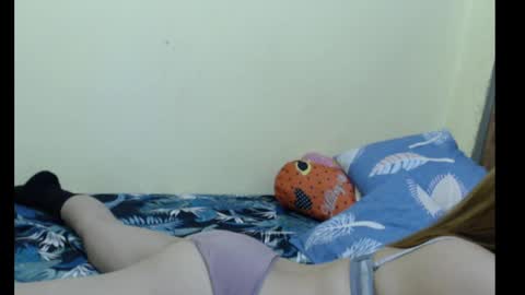 Snapshot of xsexyhotmomma69x chatting on 03.10.25 merayel online show from 03.10.25