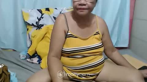 Snapshot of xsexylovelytitsx chatting on 10.21.25 lovely online show from 10.21.25