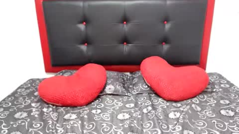 Snapshot of xshopyx chatting on 01.31.25 xshopyx online show from 01.31.25