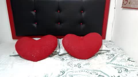 Snapshot of xshopyx chatting on 11.10.25 xshopyx online show from 11.10.25