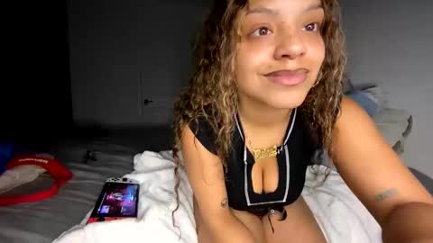 xStarGazingx online show from 12.12.24