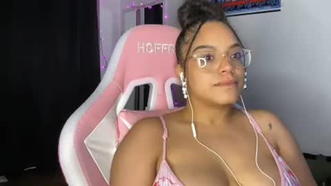 xStarGazingx online show from 06.20.26
