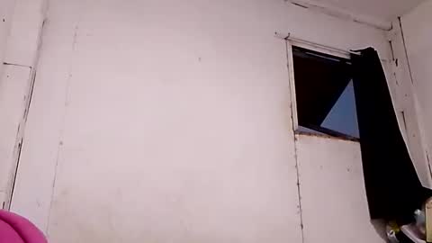 Snapshot of xsuck_my_dickx chatting on 11.08.25 Nica online show from 11.08.25