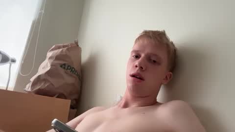Snapshot of xtraxxlucas chatting on 09.20.25 xtraxxlucas online show from 09.20.25