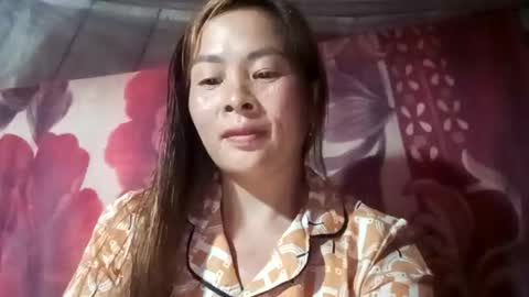 Snapshot of xuxulove00 chatting on 09.15.25 xuxulove00 online show from 09.15.25