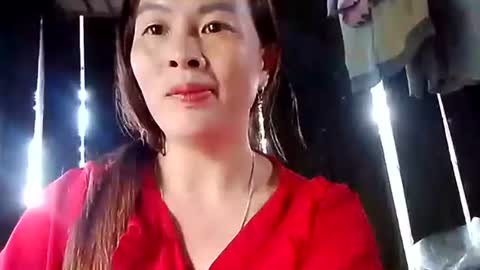 Snapshot of xuxulove00 chatting on 09.28.25 xuxulove00 online show from 09.28.25