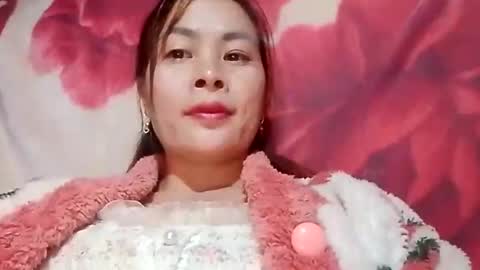 xuxulove00 online show from 12.18.25