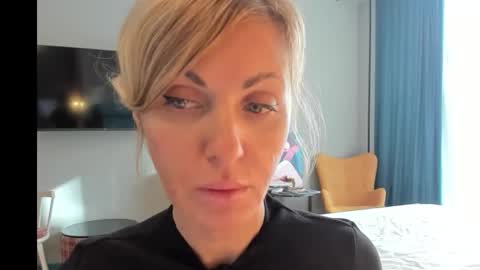 Snapshot of xvaleriax0 chatting on 09.12.25 xvaleriax0 online show from 09.12.25