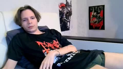 Snapshot of xwannalove chatting on 11.30.25 xWannalove online show from 11.30.25