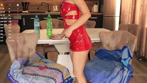 Snapshot of xwithy chatting on 11.16.25 FrancyStepmom and YStepson INTERESTED IN A GIRL-GIRL COLLABORATION TEXT ME HERE or INSTAGRAM online show from 11.16.25