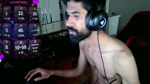 Snapshot of xwuvzyew chatting on 12.24.24 x online show from 12.24.24