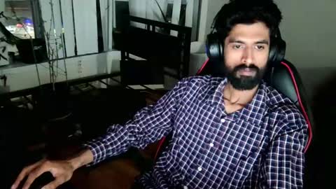 Snapshot of xwuvzyew chatting on 12.26.24 x online show from 12.26.24