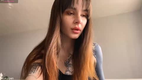 Lily online show from 03.20.26