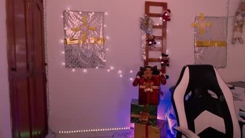 Snapshot of xx_x_mg chatting on 01.03.25 Jacky online show from 01.03.25